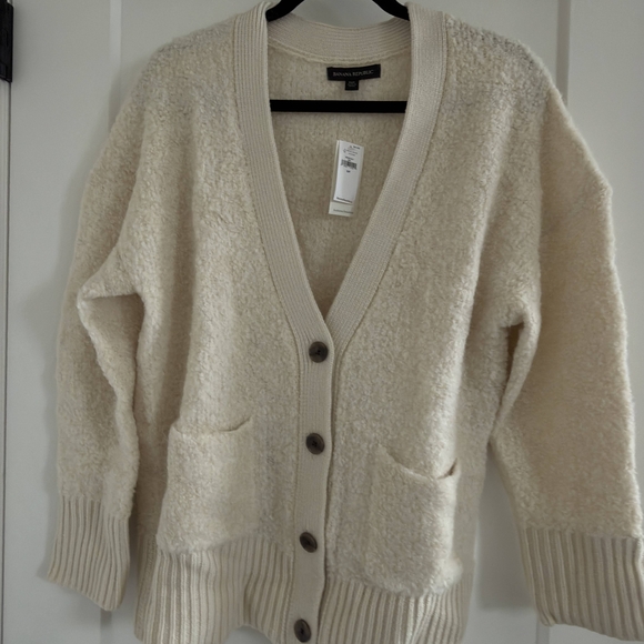 Banana Republic Cream Textured Cardigan - Picture 2 of 3